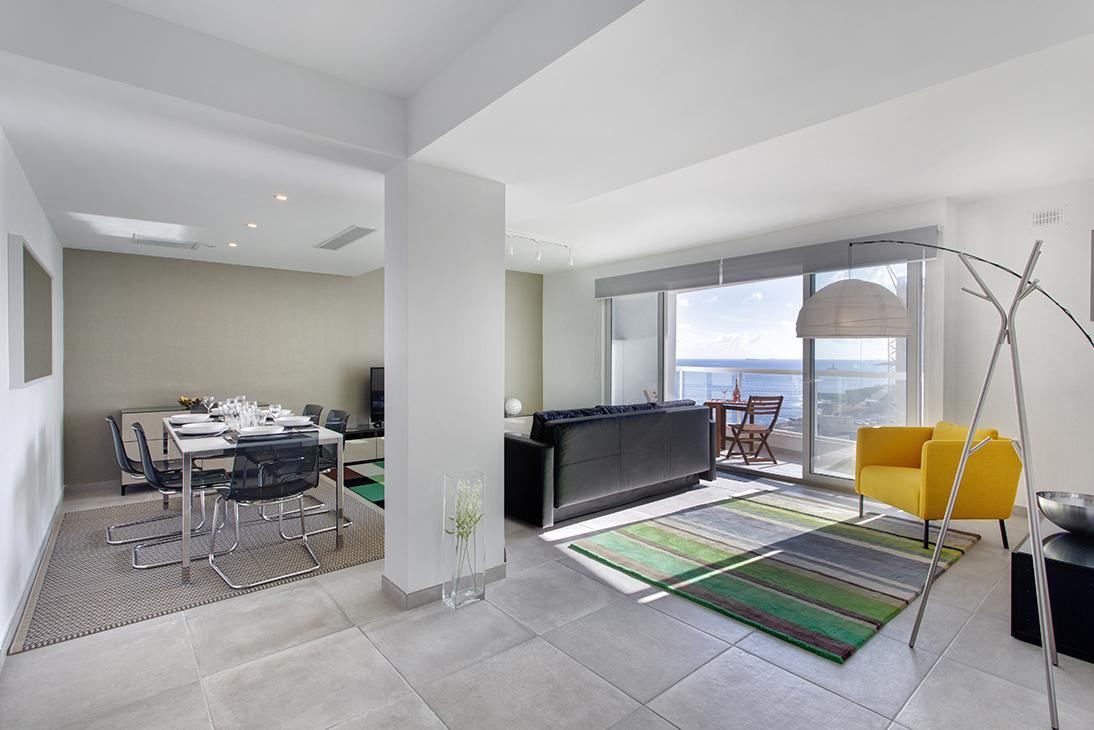 Marvellous Seafront Apartment Слима Екстериор снимка