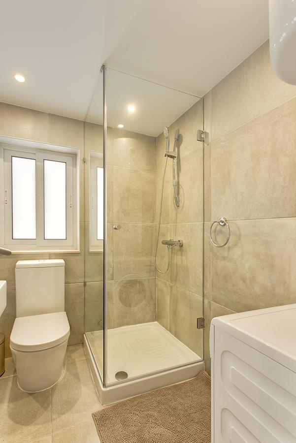 Marvellous Seafront Apartment Слима Екстериор снимка